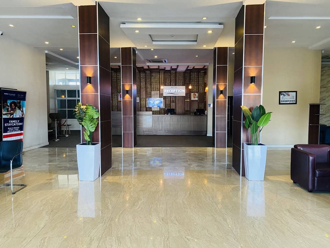 hotel-img